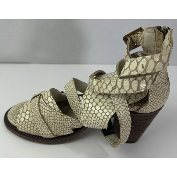 Freebird by Steven Rare Claw Python Snake Heel Sandals Strappy Cream Size 7 EUC - Picture 6 of 16